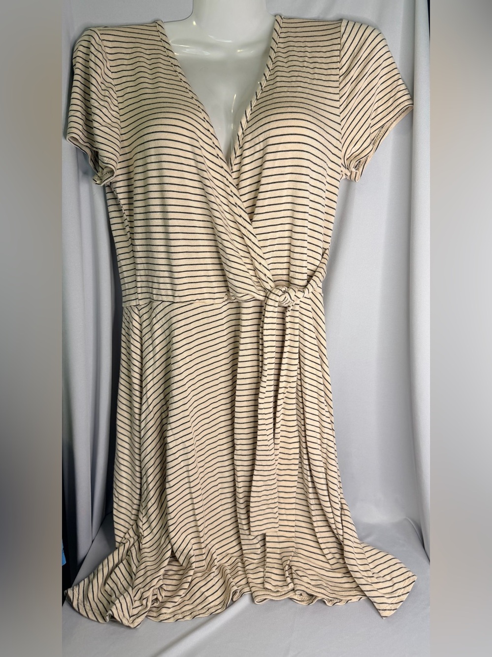 Olivia   Rae, midi wrap style dress, size Meduim